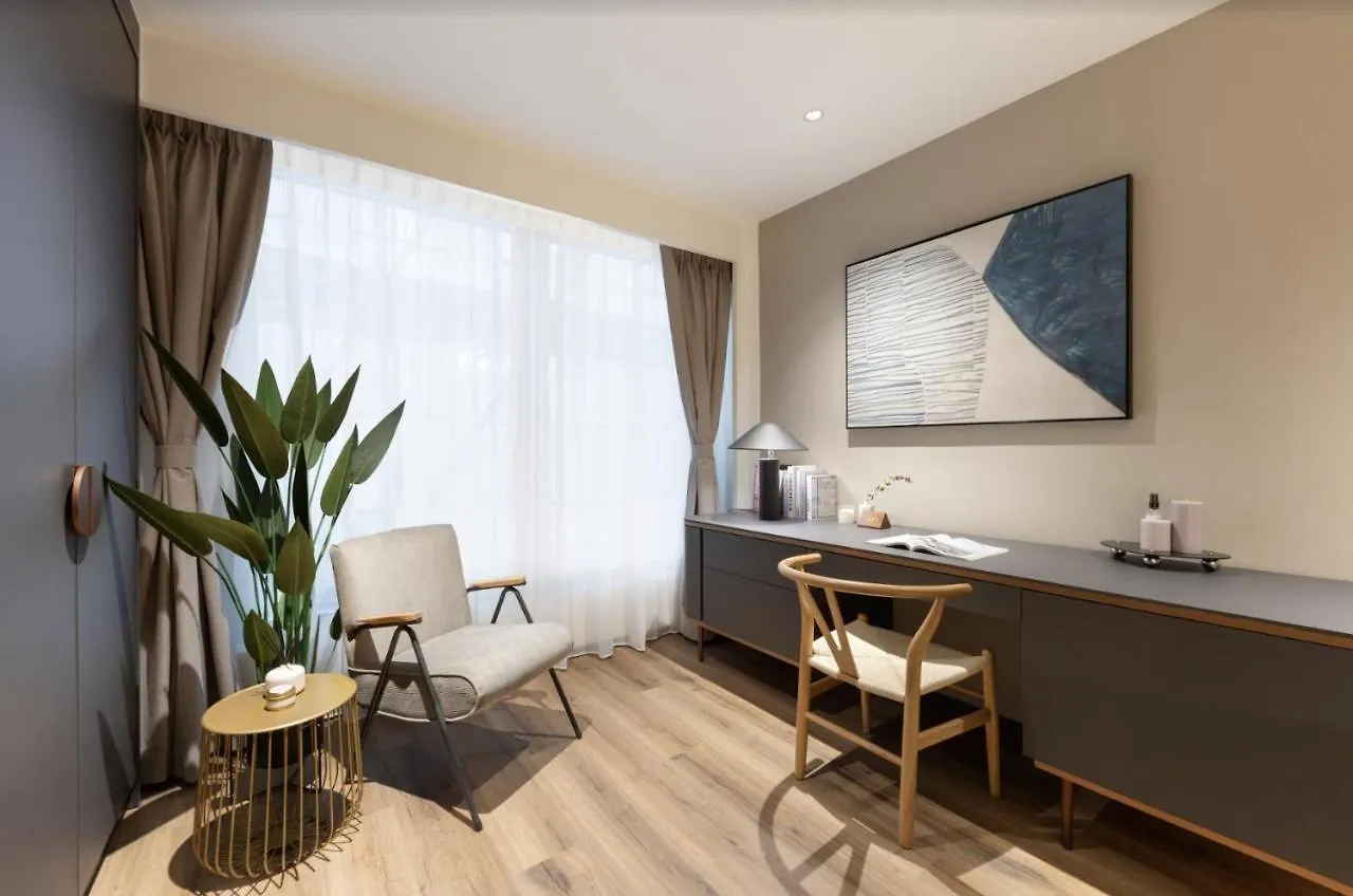 Dash Living On Prat Hong Kong