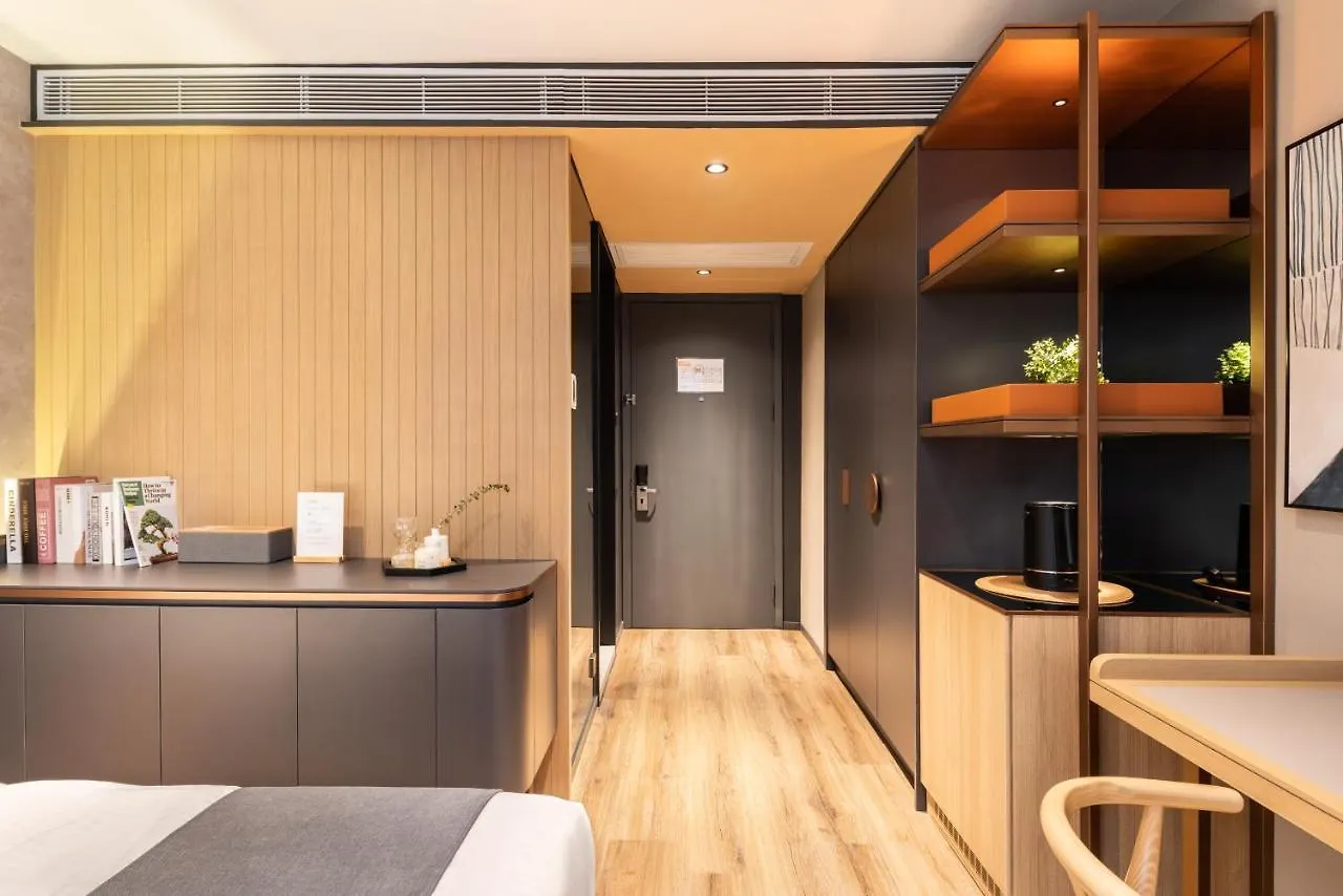 Hotel Dash Living On Prat Hong Kong