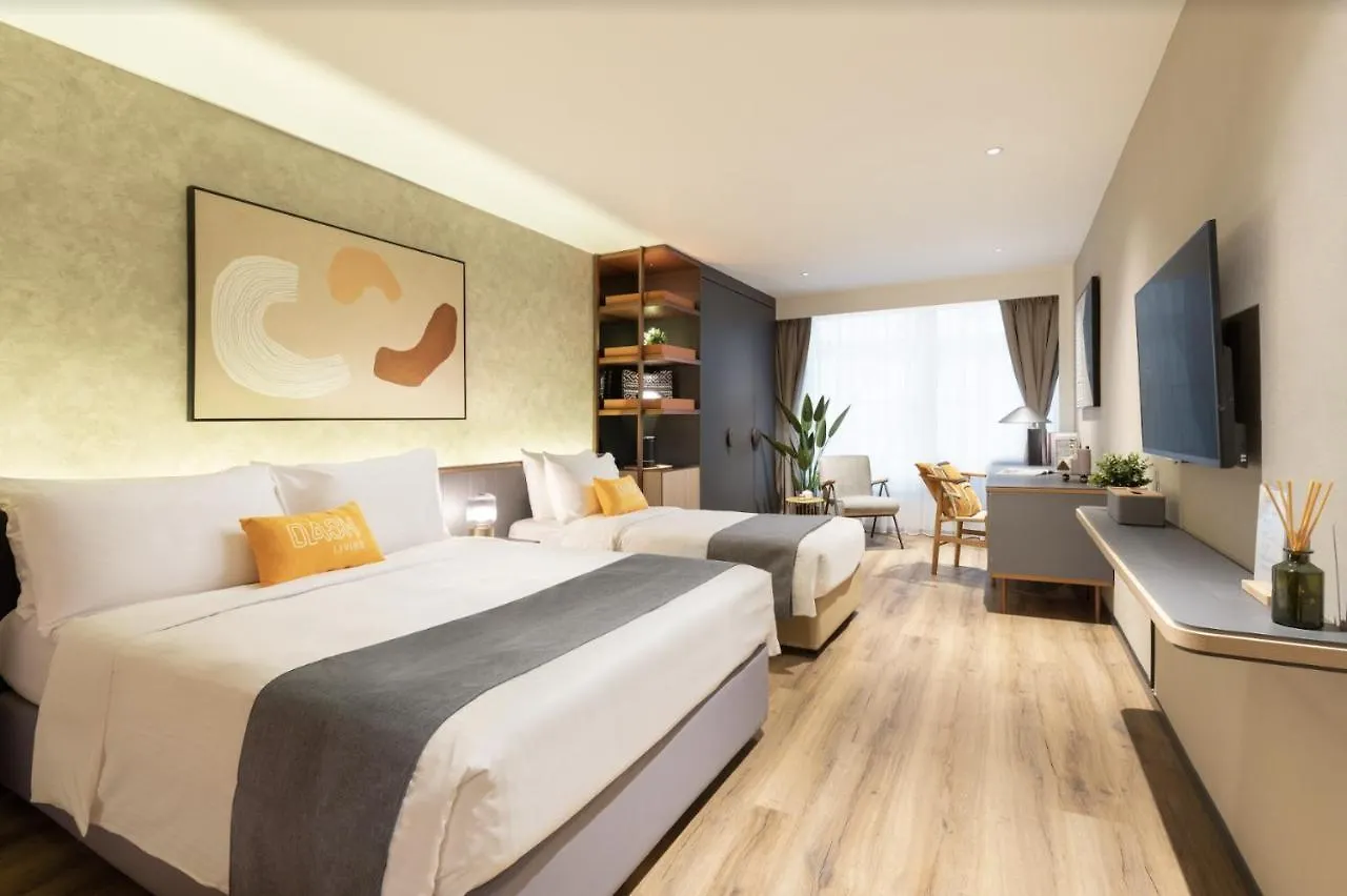 Dash Living On Prat Hong Kong Hotel