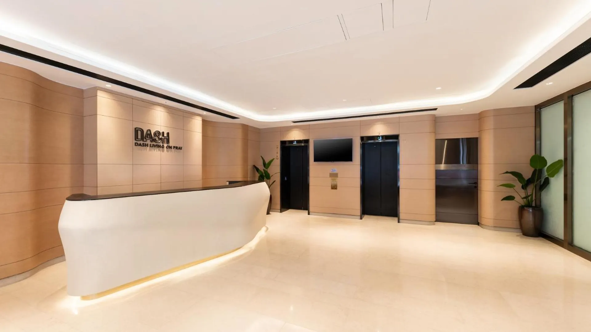 Dash Living On Prat Hong Kong China