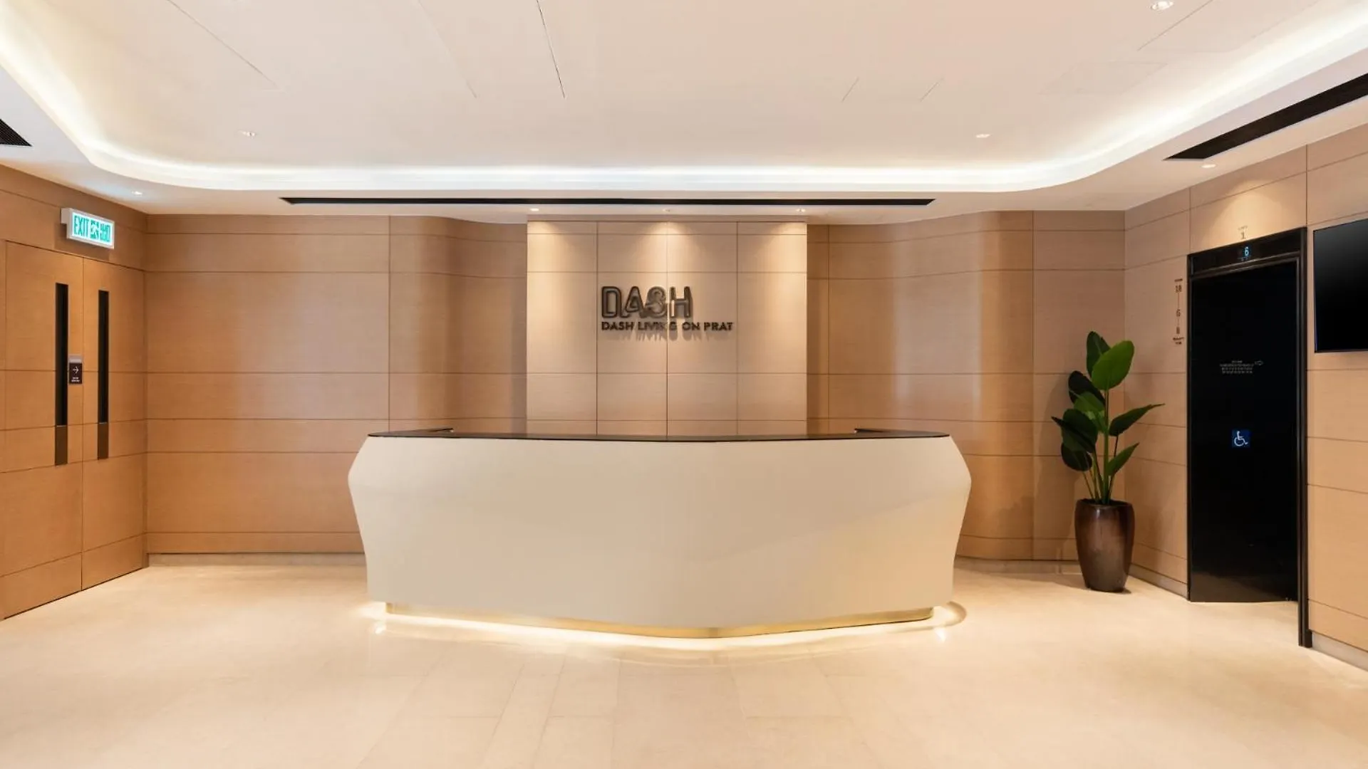 Dash Living On Prat Hong Kong Hotel