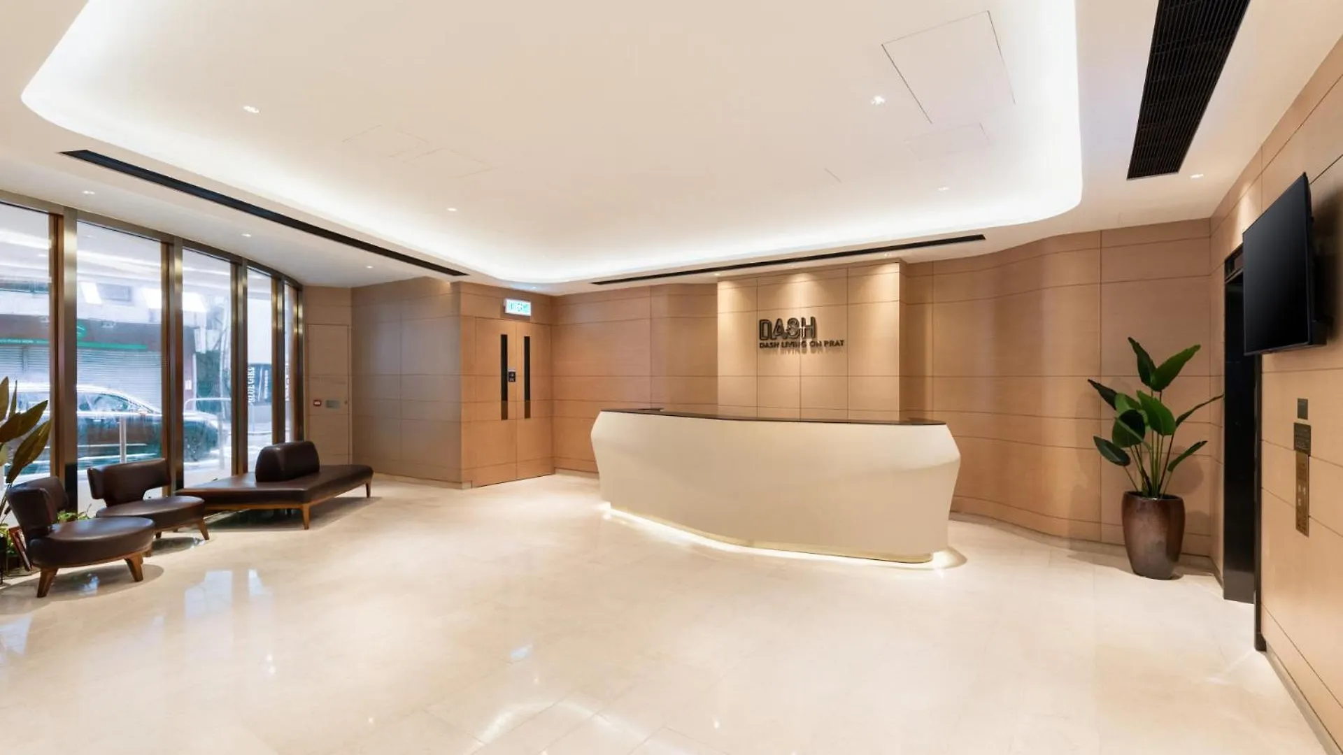 Hotel Dash Living On Prat Hong Kong
