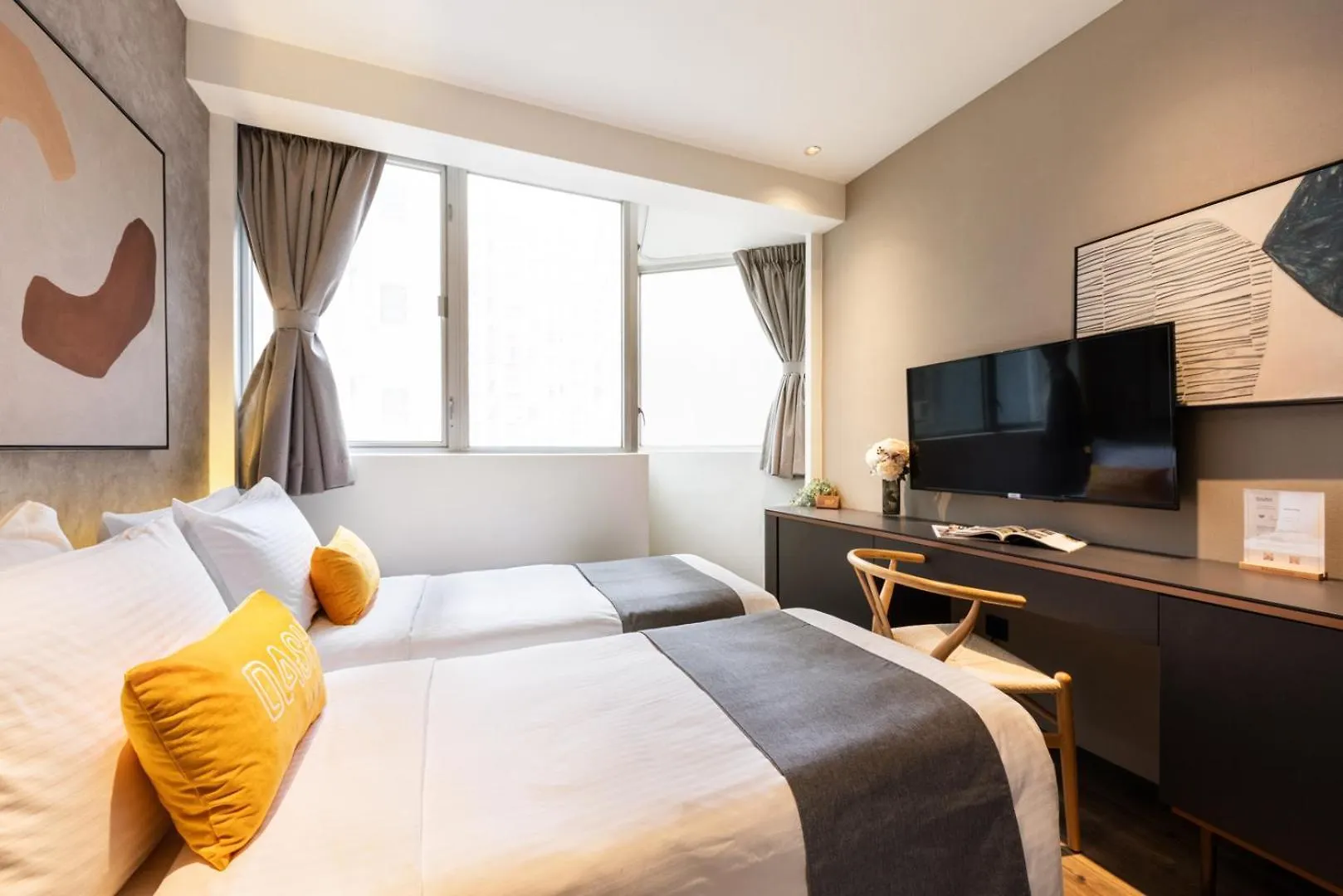 Hotel Dash Living On Prat Hong Kong