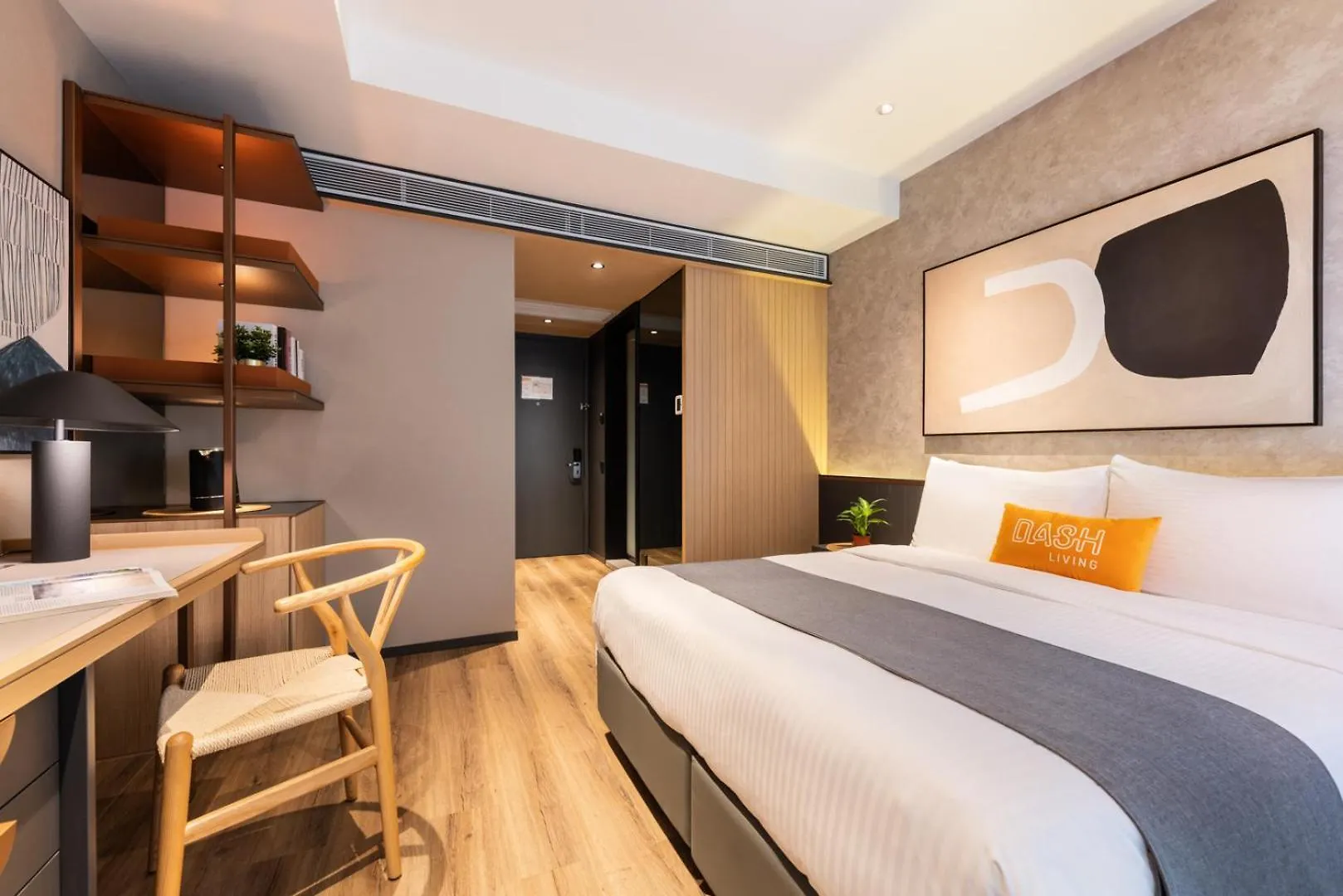 Dash Living On Prat Hong Kong Hotel